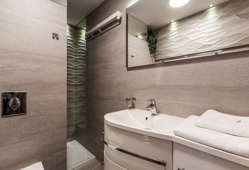 Parkside Apartments Old Town