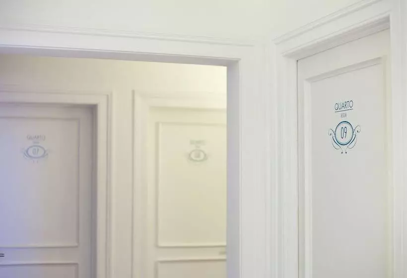 ペンション Amar Hostel & Suites