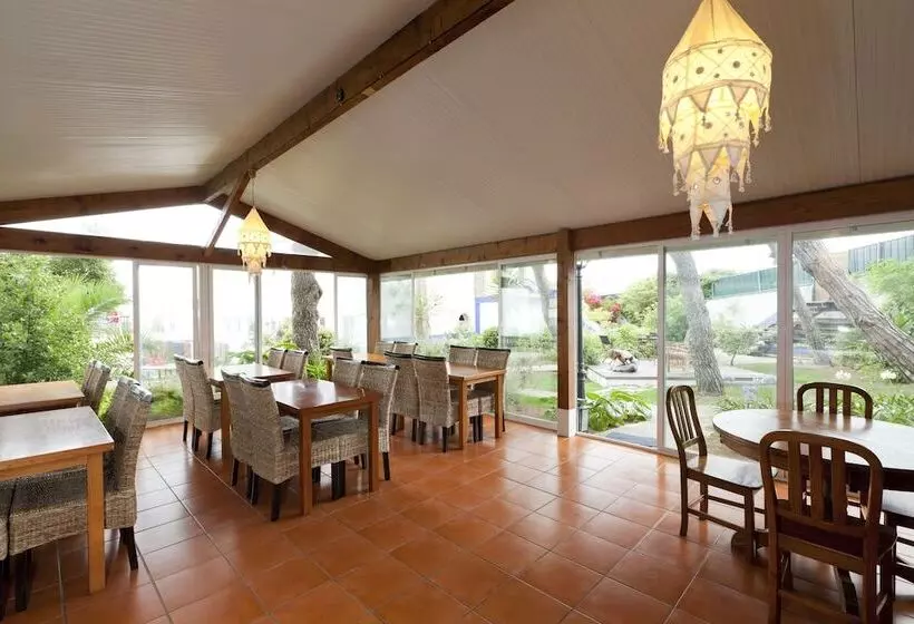 ペンション Amar Hostel & Suites