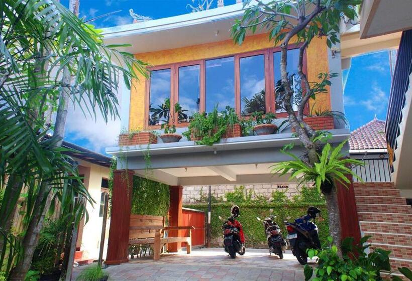 پانسیون Cr Tris Rooms Seminyak