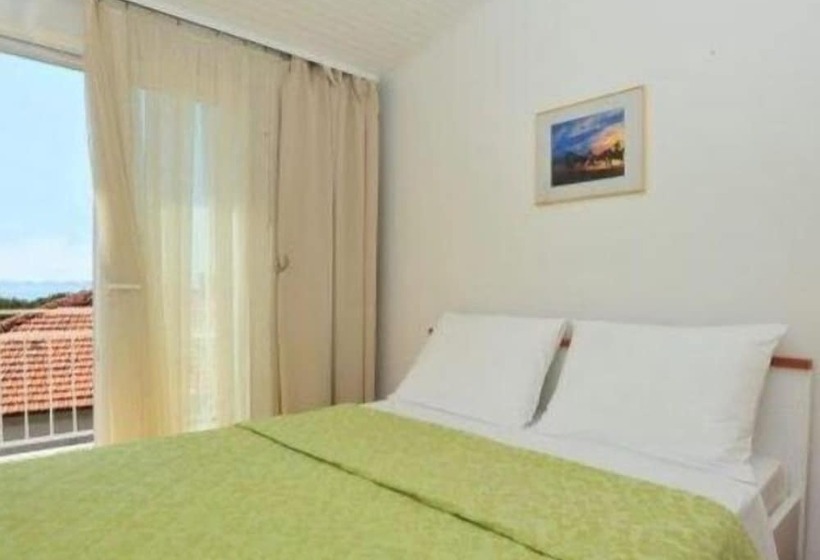 Pension Guest House Lana 1