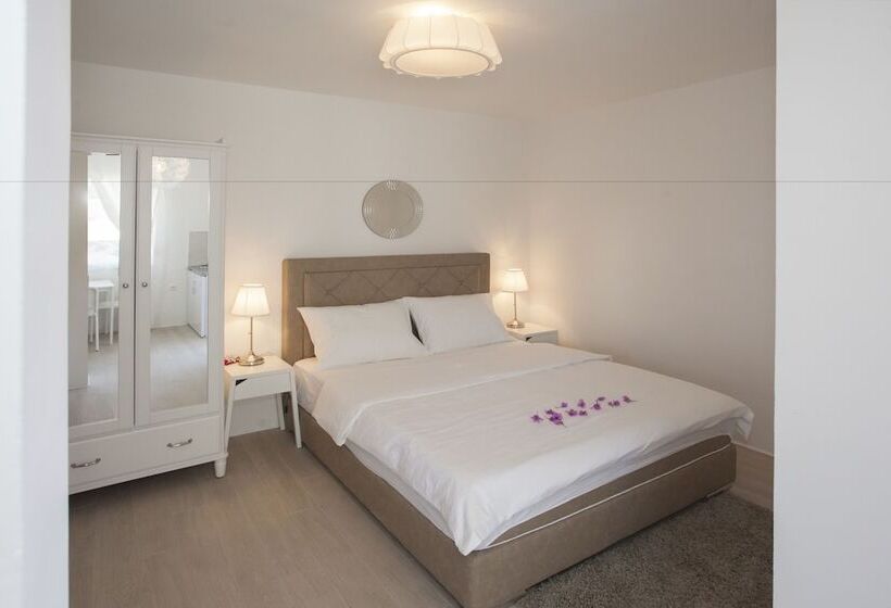 Pensió Guest House Lana 1