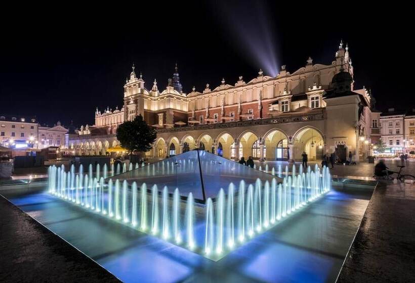 Majatalo Leo Apartments Main Square