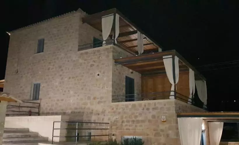 Majatalo Lithos Guesthouse Kardamili