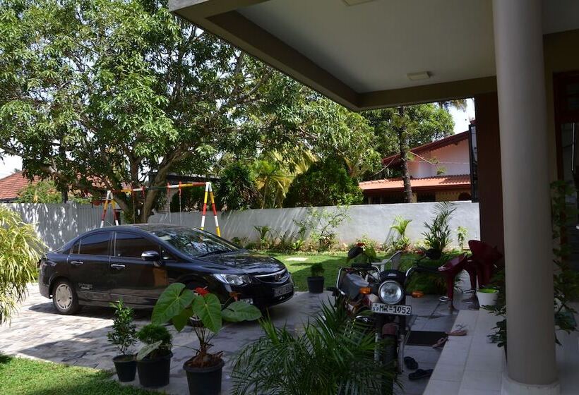 פנסיון Villa Sam & Sun