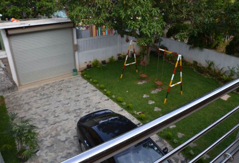 פנסיון Villa Sam & Sun