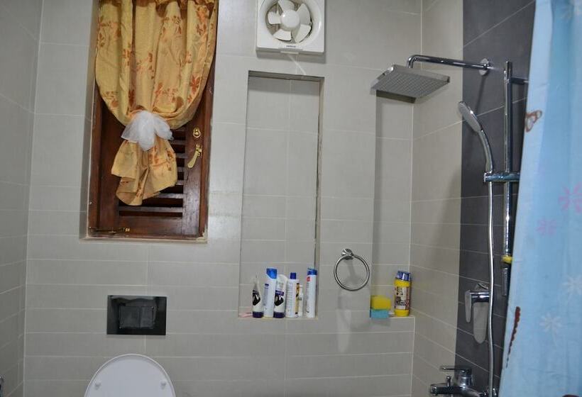 פנסיון Villa Sam & Sun