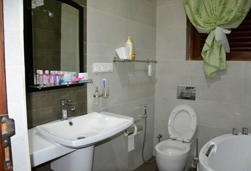 פנסיון Villa Sam & Sun