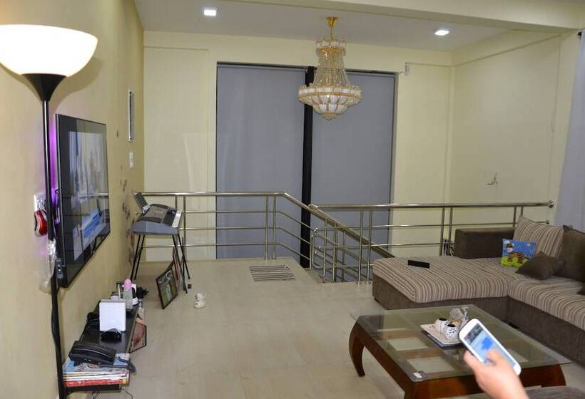 פנסיון Villa Sam & Sun