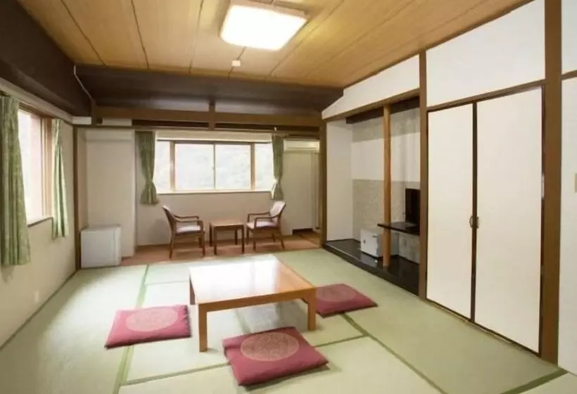 ریوکان Itoen Hotel Hakone Yumoto