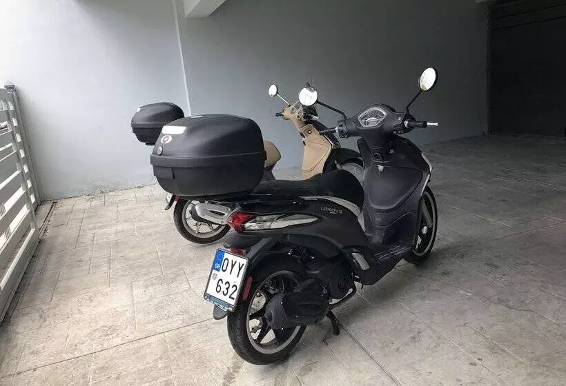 Alekos Apartments 1 νetflix