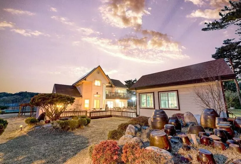 Gangnueng Gadunji Pension