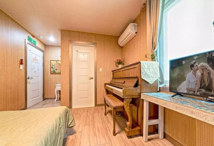 Gangnueng Gadunji Pension