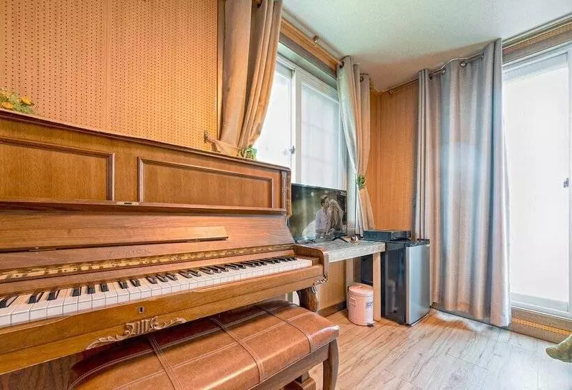 Gangnueng Gadunji Pension