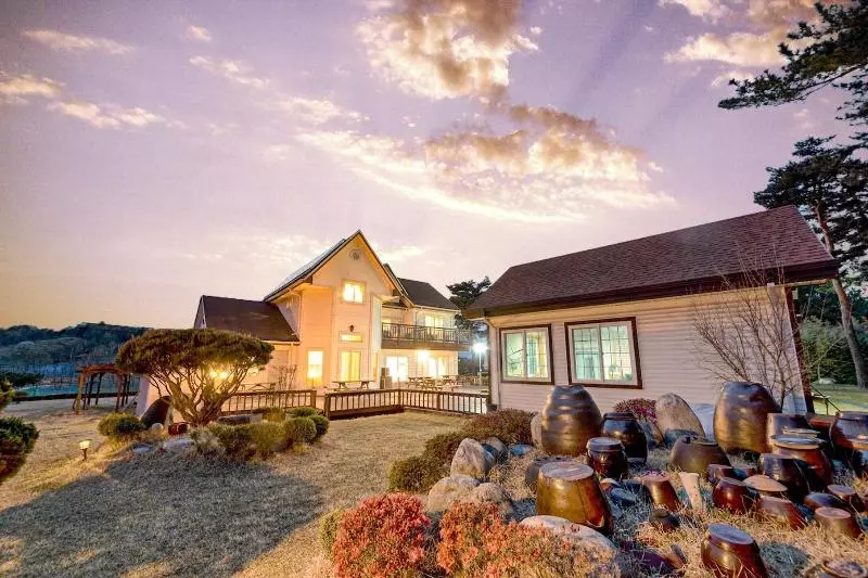 Gangnueng Gadunji Pension