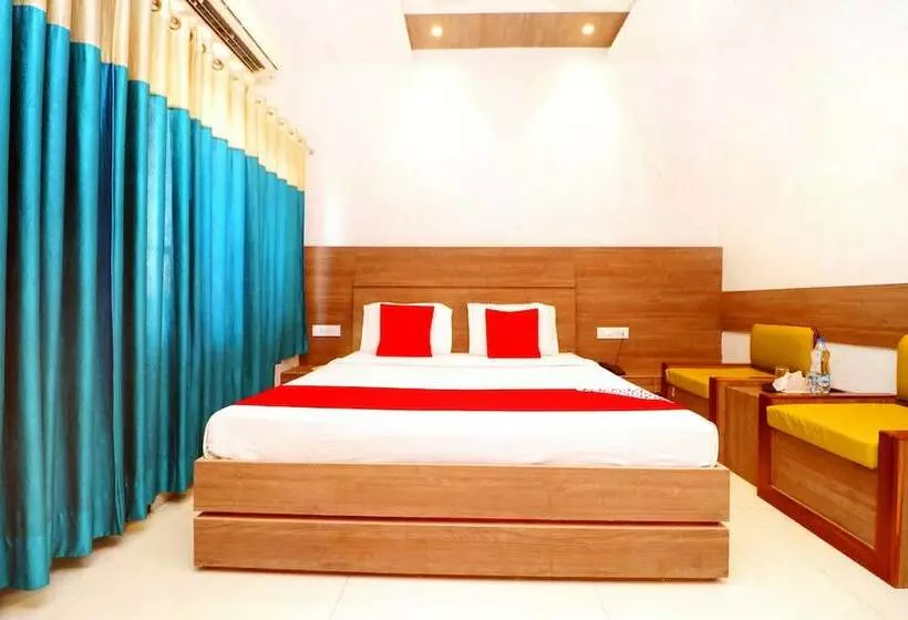 Hotel B R Inn