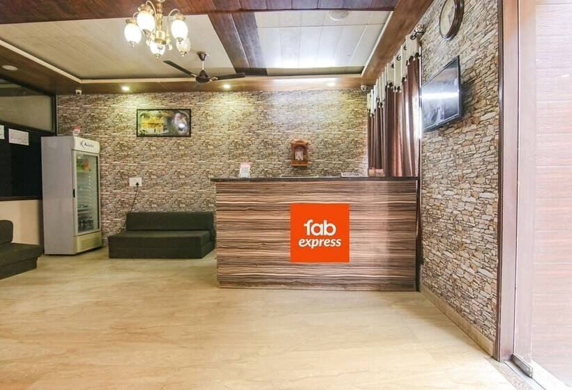 هتل Fabexpress Kohinoor City