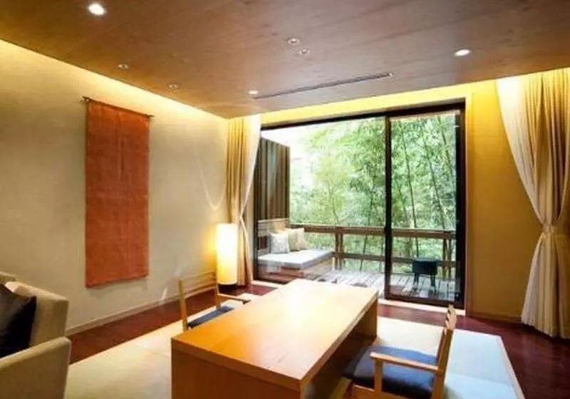 Hotelli Hakone Suishoen