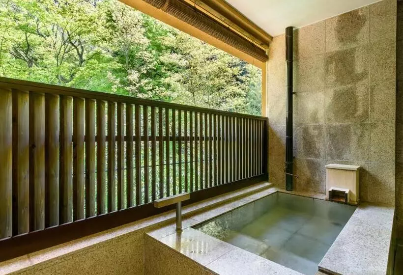 Hotelli Hakone Suishoen