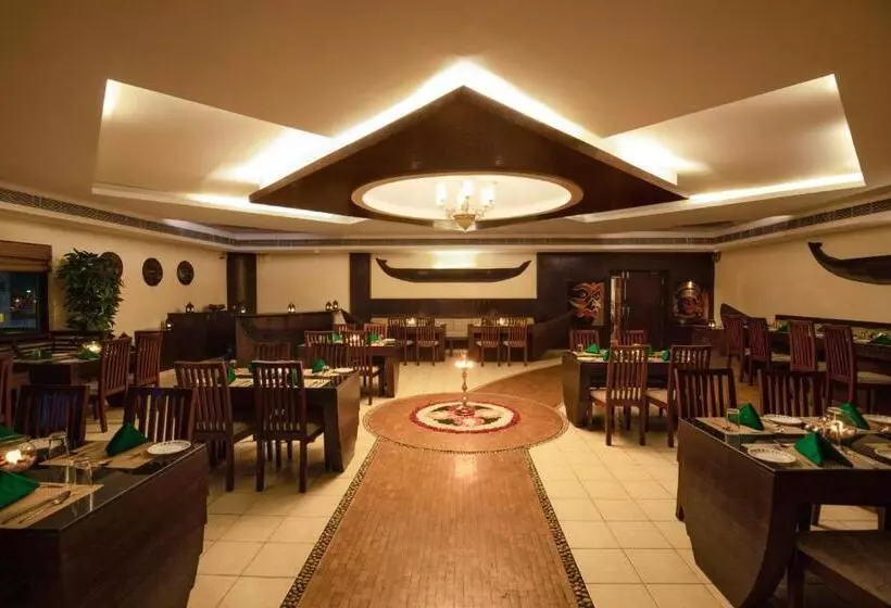 هتل Jenneys Residency