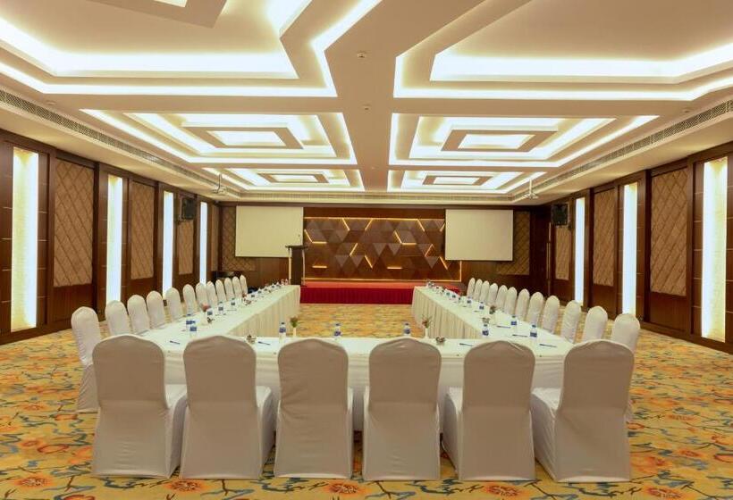 酒店 Jenneys Residency