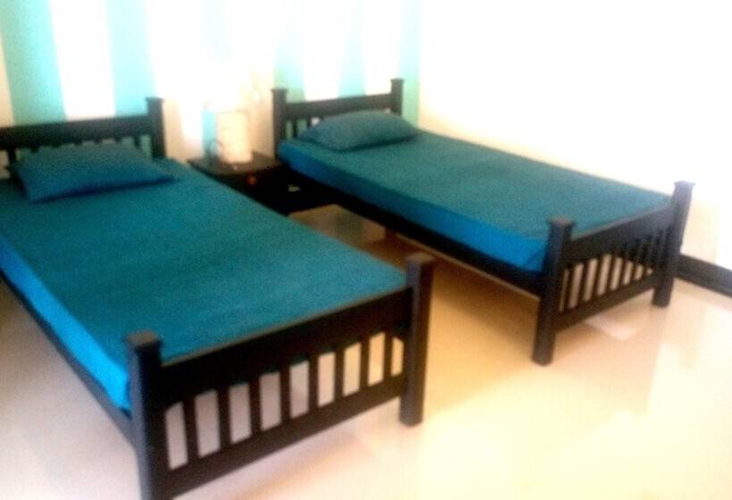 Hotel Layathraa Lake View Resort