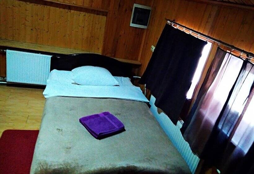 בית מלון כפרי Marina