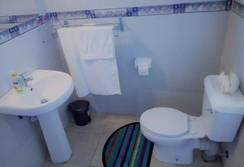 هتل Sea Breeze Villas