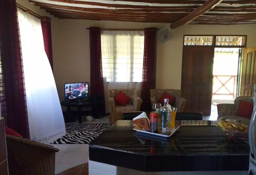 هتل Sea Breeze Villas