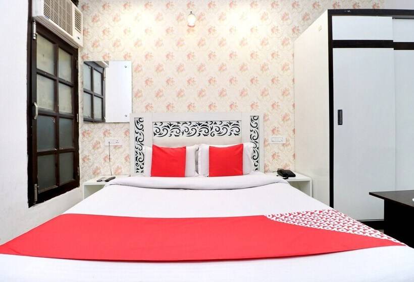 Oyo 3145 Hotel Sunder