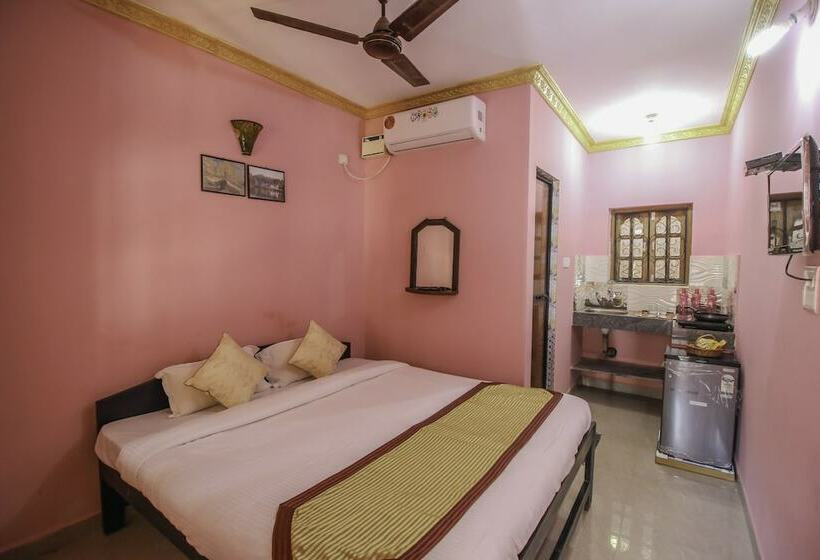 بنسيون Oyo 10728 Home Near Calangute Beach