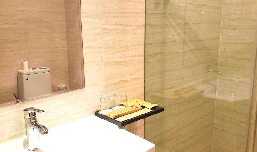 Xi An Phoenix Holiday