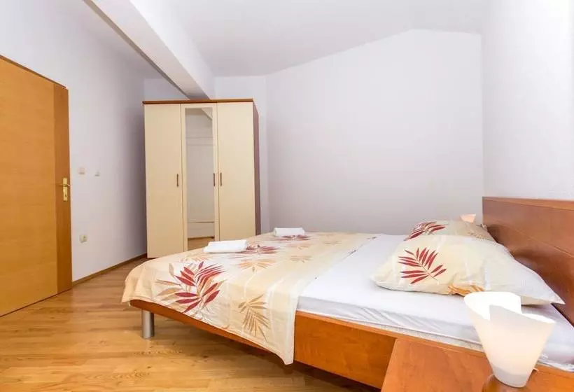 Apartments Lero