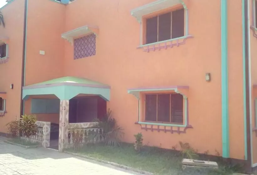 تختخواب و صبحانه Danga Guest House