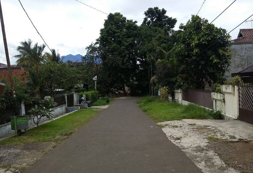 민박 Gio Guesthouse Bogor