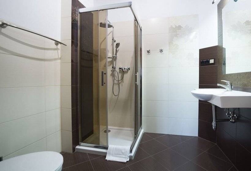 Retrohouse   Wypoczynek Dla Dorosłych, B&b