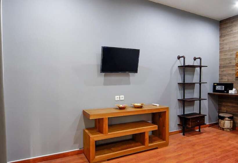 Отель Bintang Darmawan Villa