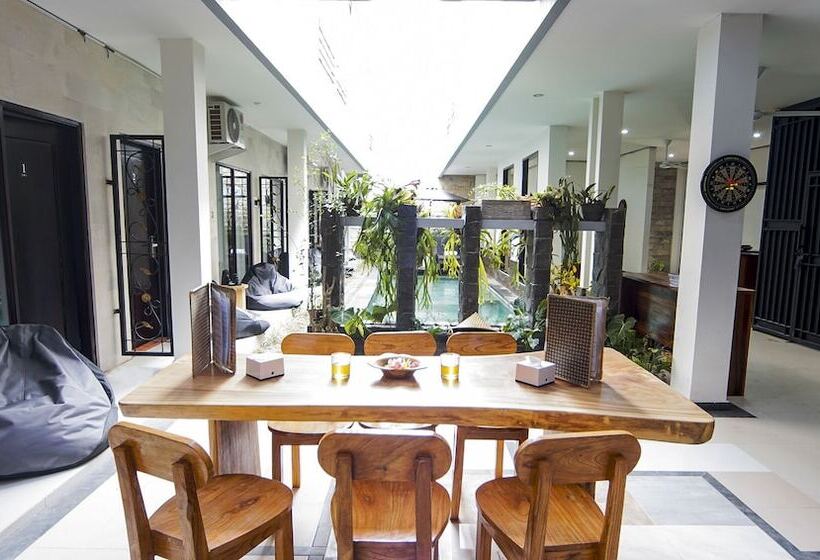 Отель Bintang Darmawan Villa