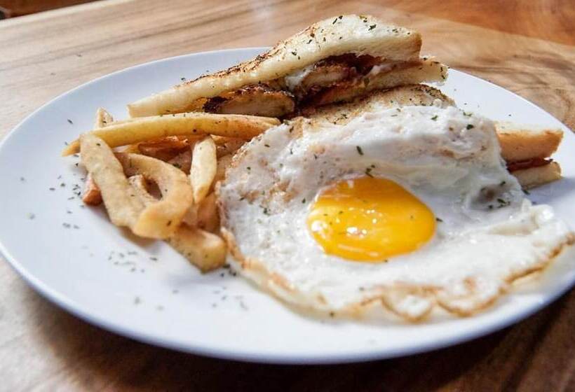 Отель Bintang Darmawan Villa