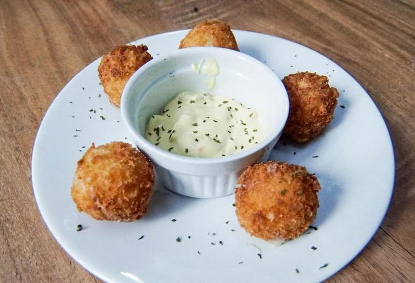 Отель Bintang Darmawan Villa