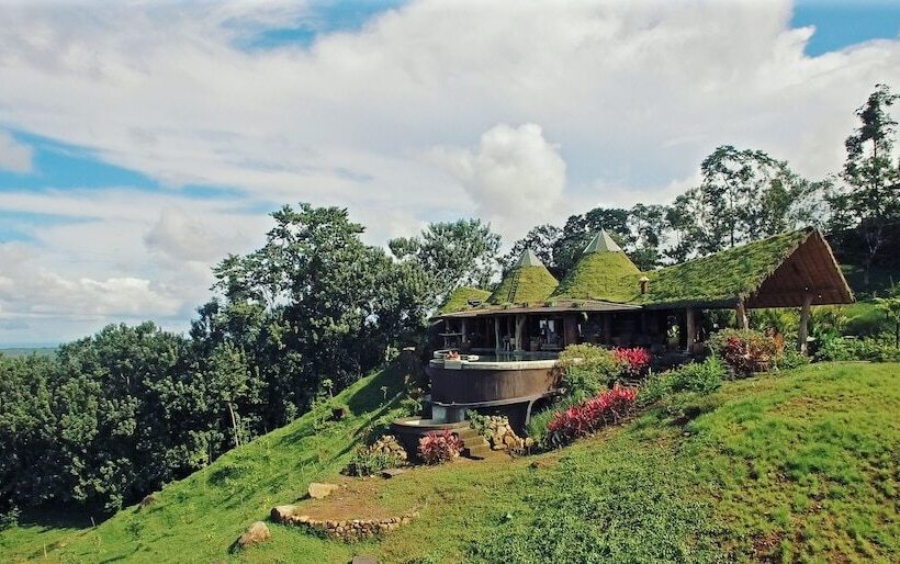 هتل Origins Lodge