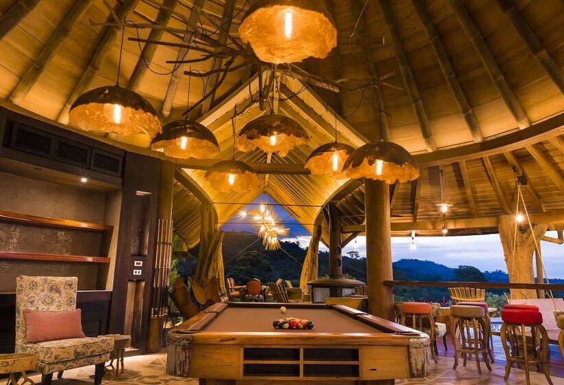 هتل Origins Lodge