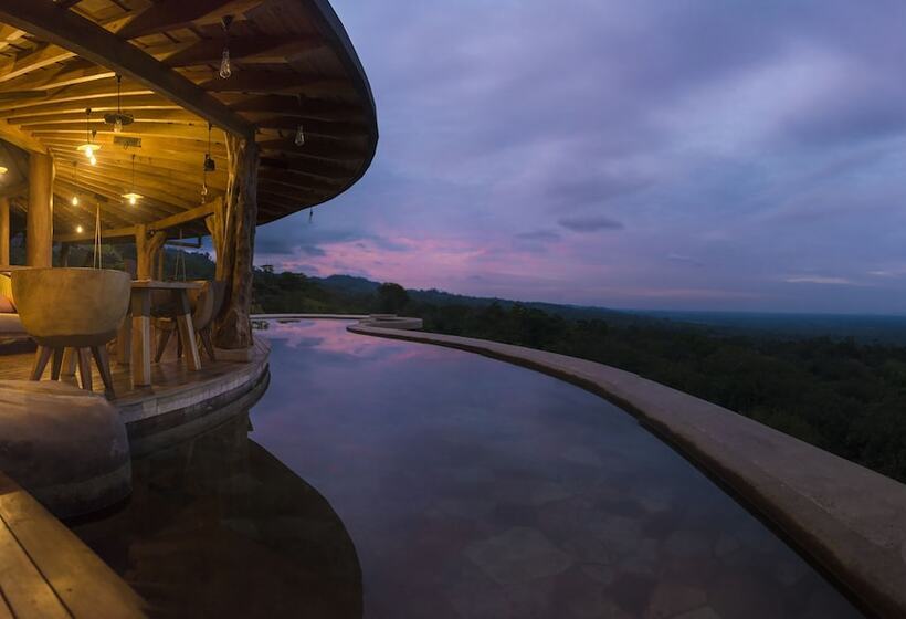 هتل Origins Lodge