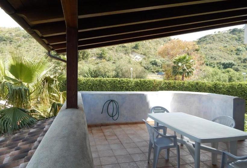 Rentopolis Villa Al Mareluna Village