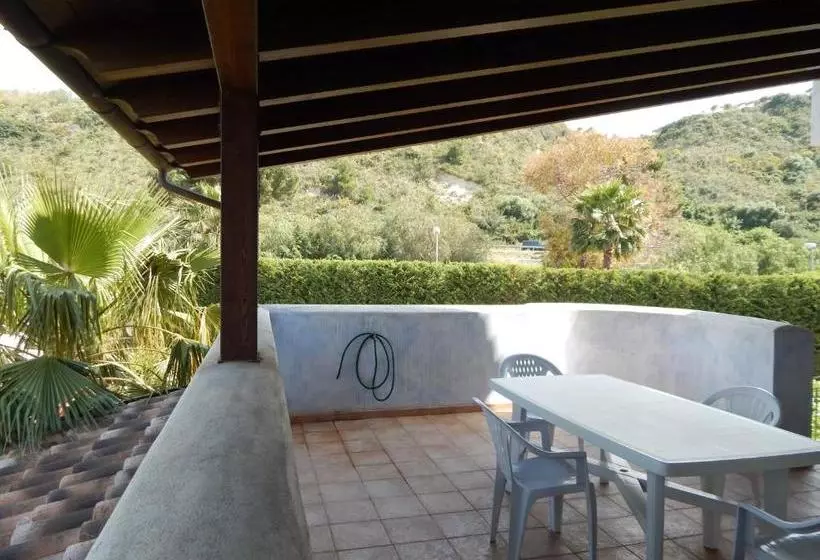 Rentopolis Villa Al Mareluna Village