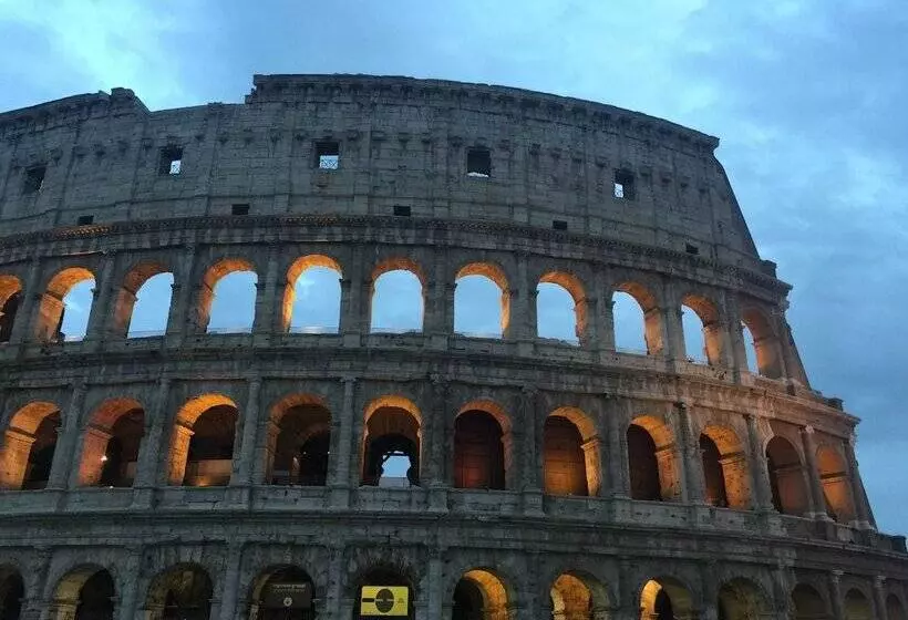 پانسیون Golden Ratio