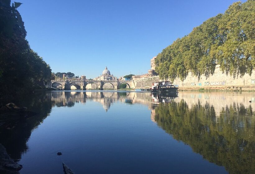 پانسیون Golden Ratio