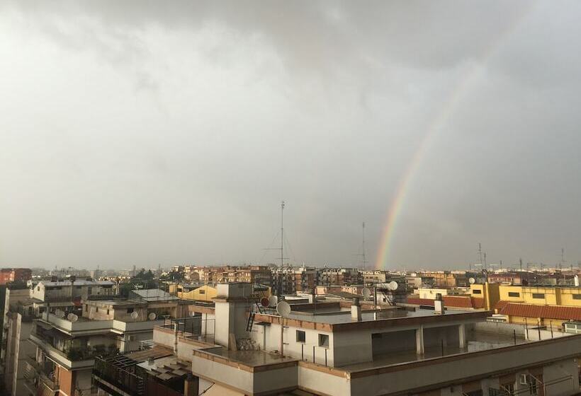 پانسیون Golden Ratio