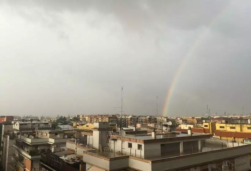 پانسیون Golden Ratio