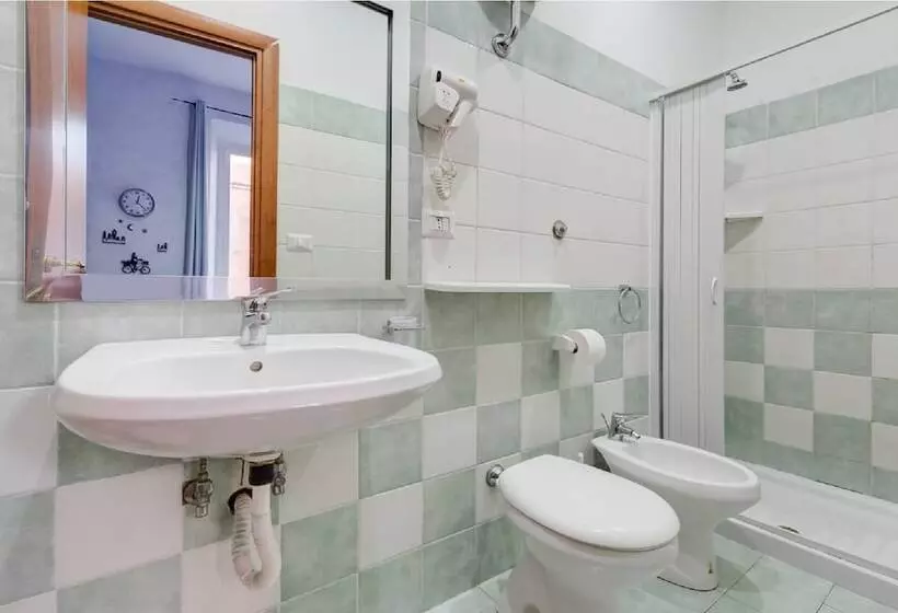 پانسیون Golden Ratio